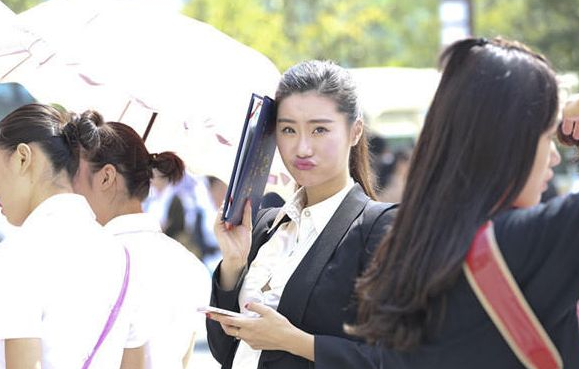 昆山仁宝电子厂怎么样利用人工智能改善招聘流程